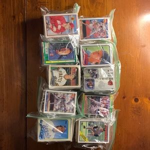 Lot of 1000 different sports cards/Check discription for what it includes!